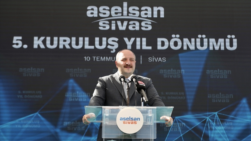 Bakan Varank: İdeolojik yaklaşımlara sahip kişilere gençlerimizin emeklerini yedirmeyiz