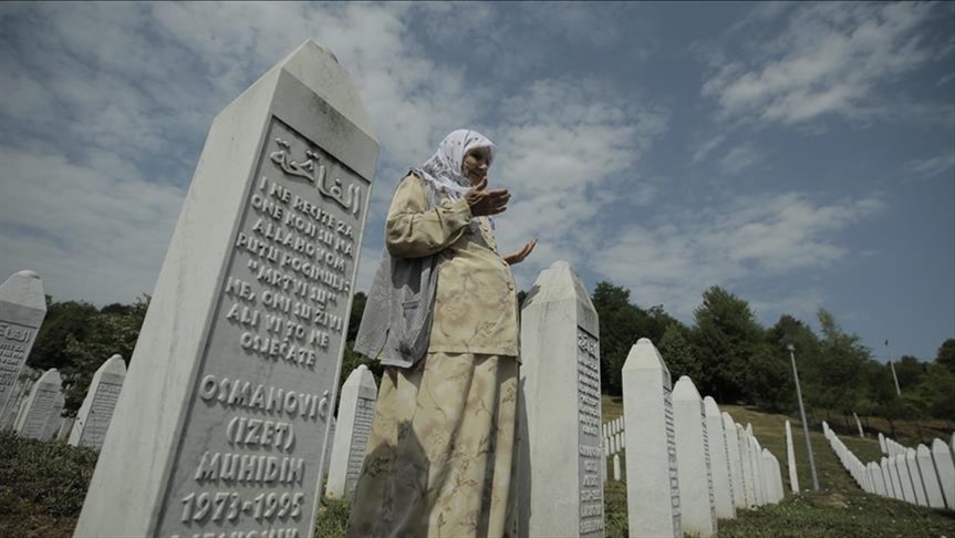 Bosnie: des victimes de Srebrenica accompagnées à leur dernière demeure