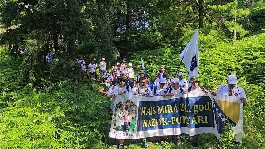 Bosnia gelar pawai perdamaian untuk hormati para korban genosida Srebrenica