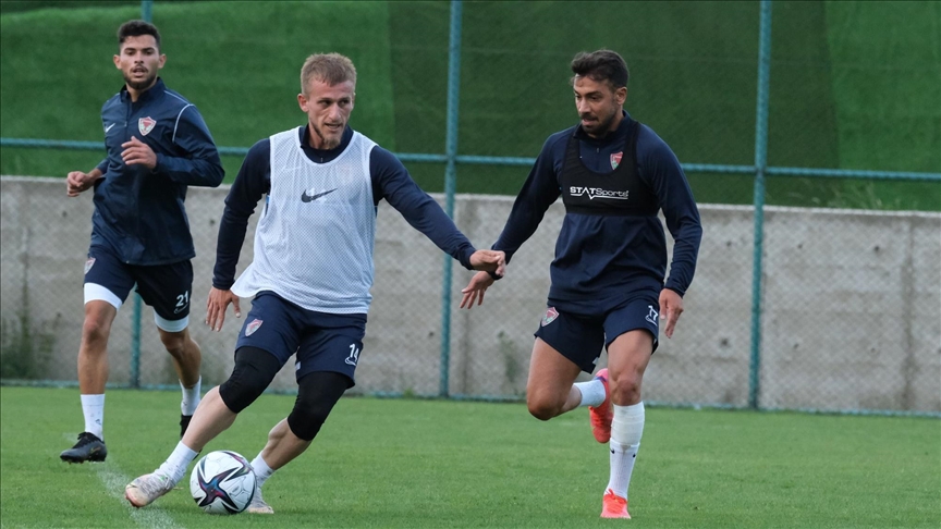 Hatayspor'un yeni transferi Osman Şahin, hedeflerine Akdeniz ekibinde ulaşacağına inanıyor