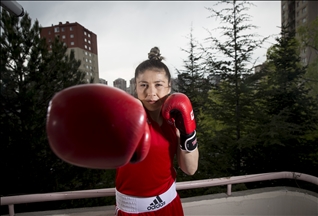 Türkiye'nin Gururu Kadın Sporcular: Şennur Demir