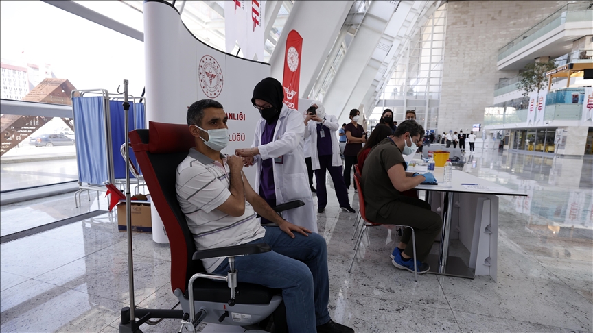 Turkey administers over 855,300 COVID-19 vaccine shots in 24 hours