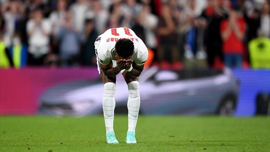 English forward Rashford 'sorry' for missing penalty, condemns racist abuse