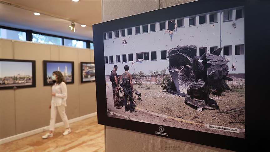 Milli Kütüphane'de AA muhabirlerinin 15 Temmuz fotoğraflarından oluşan sergi açıldı