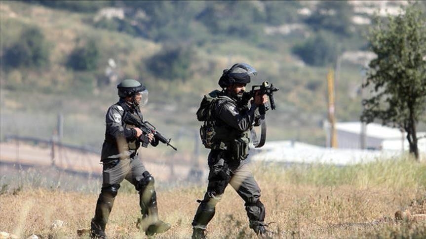 L'armée israélienne blesse et arrête des Palestiniens lors de la démolition d'un quartier résidentiel 