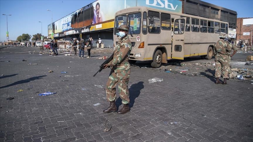 Zulu king appeals for calm amid sporadic looting, violence in South Africa