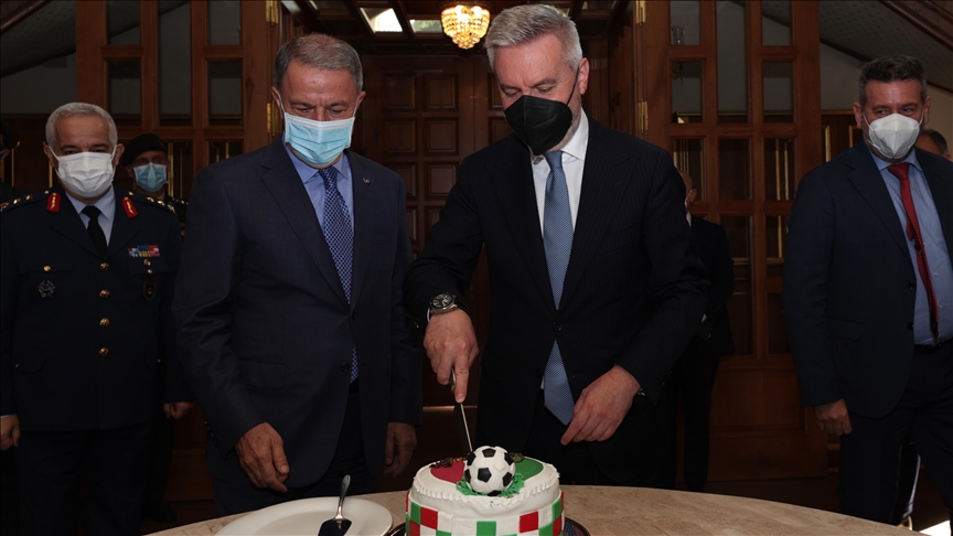 В Стамбуле обсудили оборонное сотрудничество Турции и Италии