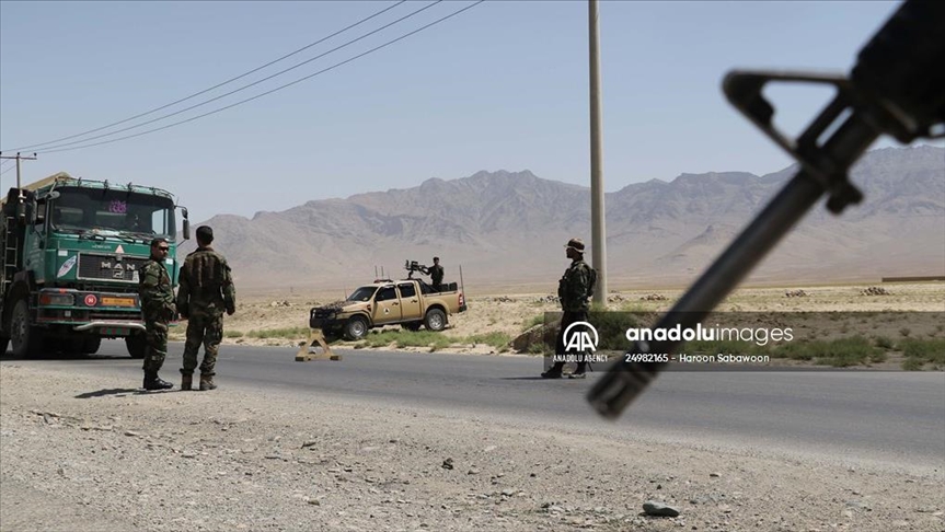 Taliban serbu titik penyeberangan utama Afghanistan-Pakistan