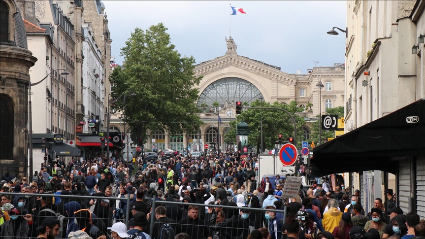 فرنسا.. مظاهرات مناهضة للتلقيح الإجباري ضد كورونا