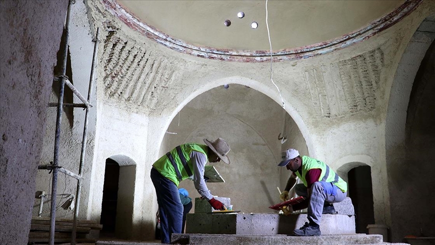 Diyarbakır'daki 454 yıllık Behrampaşa Hamamı'nın restorasyonunda terör saldırılarının izleri de siliniyor