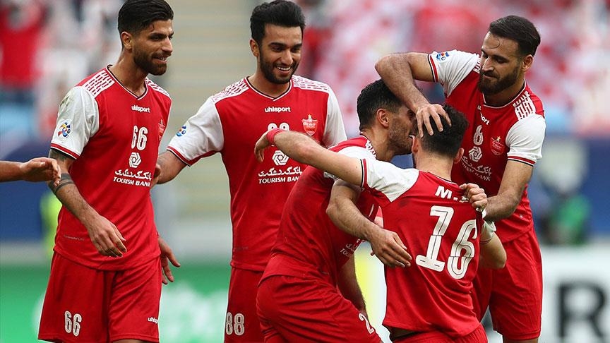 چرا دو باشگاه پرسپولیس و استقلال خصوصی نمیشوند؟