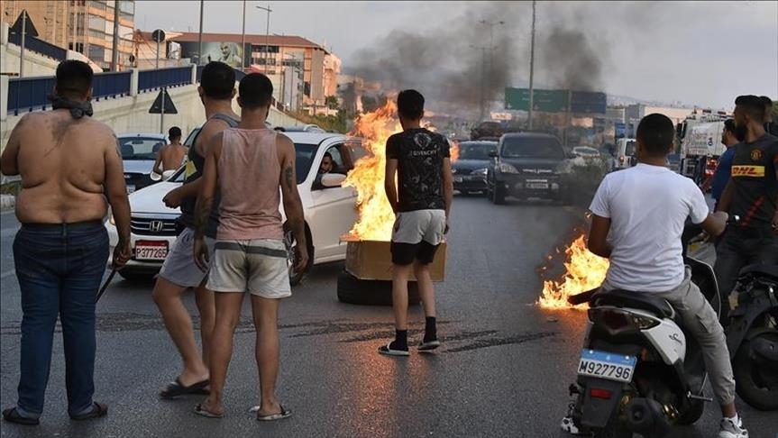 Liban: protestations contre le renoncement de Hariri à former un nouveau gouvernement