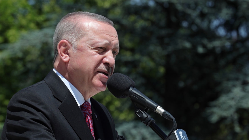 Cumhurbaşkanı Erdoğan: Rize'de yaraların sarılması için tüm imkanlarımızla vatandaşların yanındayız