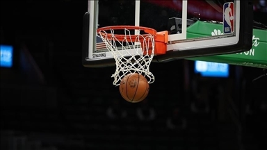 NBA final serisinde Suns'ı yenen Bucks durumu 2-2 yaptı