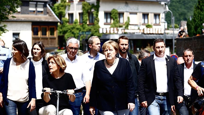 Canciller alemana, Ángela Merkel, visitó las regiones afectadas por las inundaciones