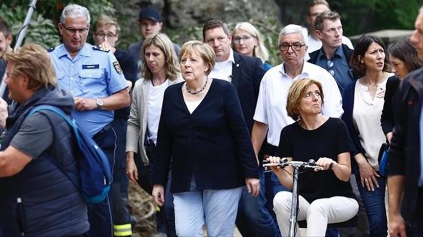 Allemagne : Angela Merkel visite les régions sinistrées par les inondations