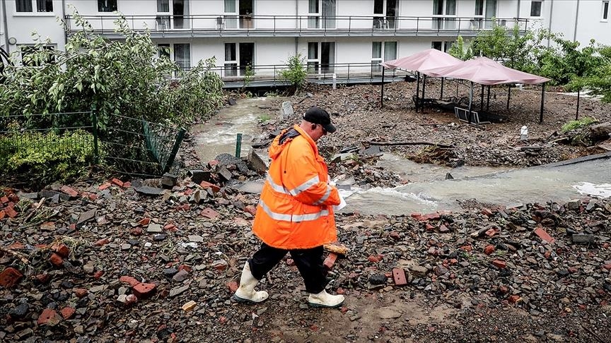 Vremenske neprilike i poplave i u Austriji