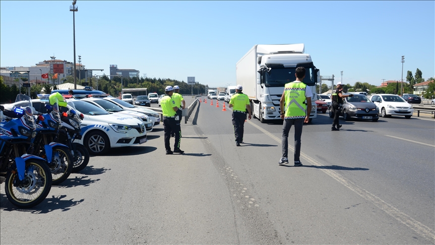 İstanbul'da Kurban Bayramı'nda 19 bin 923 polis görev yapacak