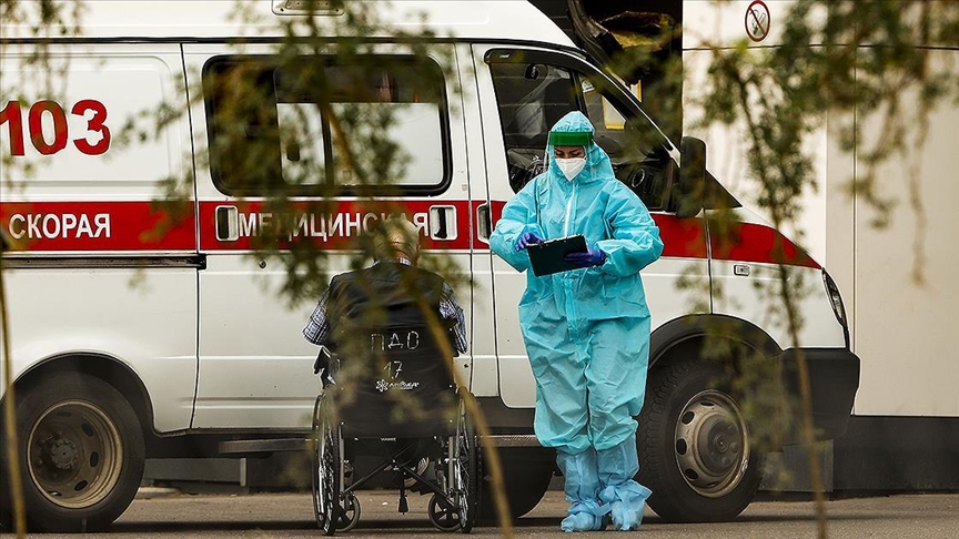 Коронавирус в РФ: выявлено свыше 24,6 тыс. новых случаев заражения