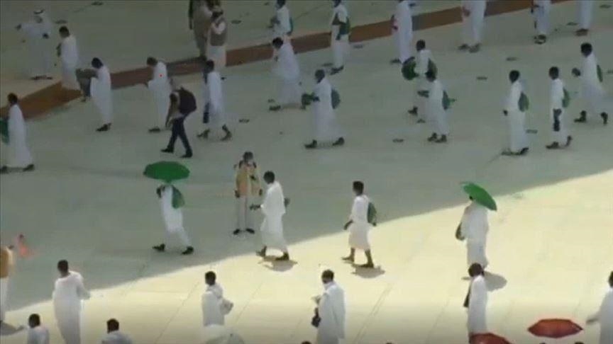 وسط تدابير مكثفة.. ضيوف الرحمن يؤدون طواف الإفاضة
