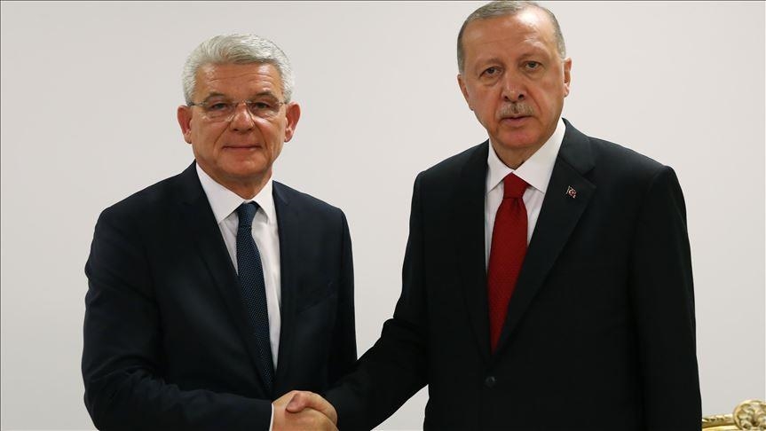 Džaferović i Erdogan telefonski razmijenili bajramske čestitke