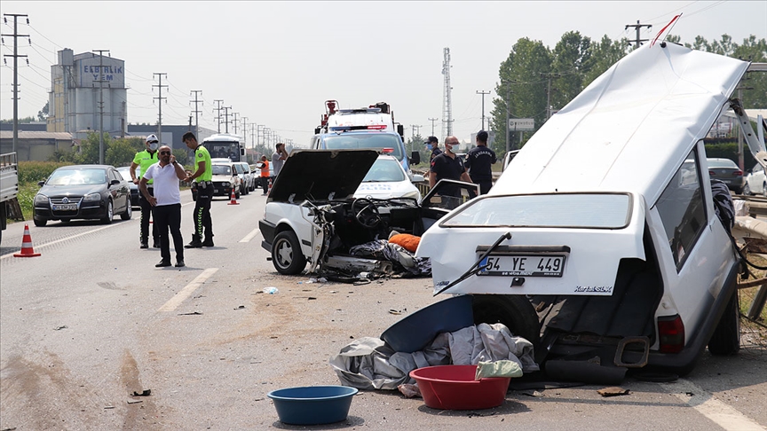 Bayram tatilinin beşinci gününde meydana gelen trafik kazalarında 4 kişi öldü, 28 kişi yaralandı