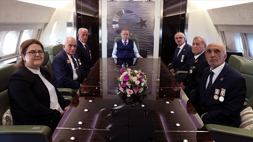 Kıbrıs Barış Harekatı'nın beş gazisi, Cumhurbaşkanı Erdoğan'la yaptıkları KKTC ziyaretini anlattı