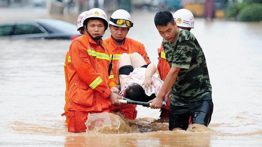 Наводнение в Китае унесло жизни не менее 12 человек