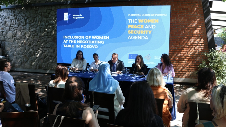 Kosovë, tryezë diskutimi për pozitën e grave në pozita të larta udhëheqëse