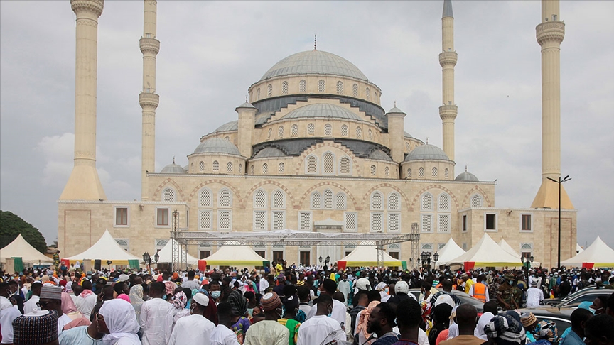 Akra'da açılan Gana Milli Cami ve Külliyesi, Osmanlı mimarisiyle dikkati çekiyor