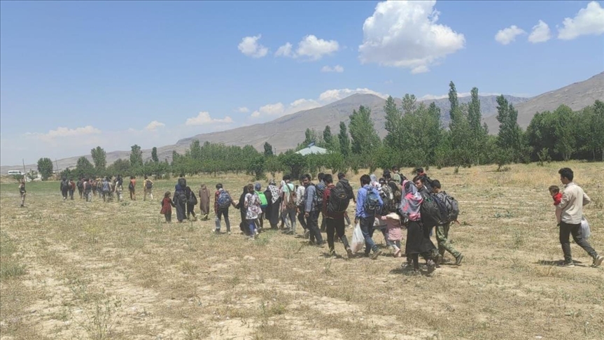 Li Wanê 80 biyanî yên bi rêyên dereqanûnî derbasî welêt bûn hatin qefaltin
