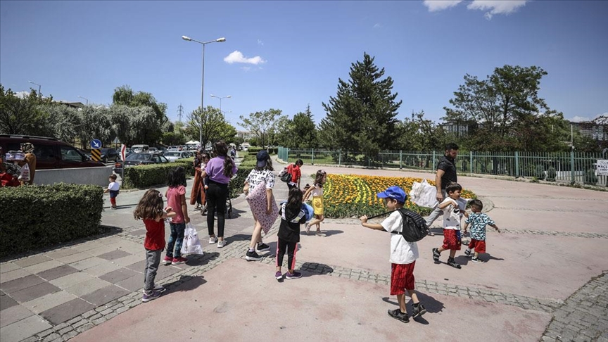 Başkentte bayramın üçüncü günü park ve piknik alanları doldu
