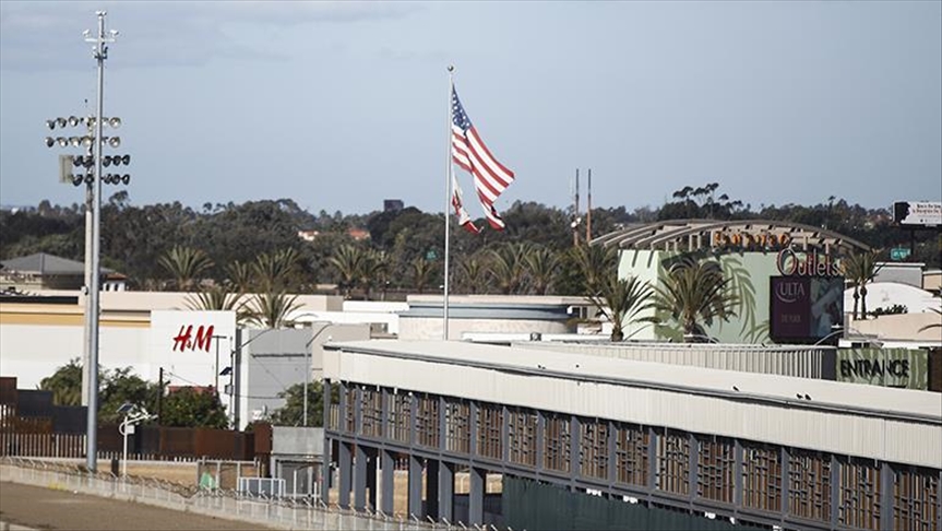 Estados Unidos decide mantener las restricciones en la frontera con México debido a la COVID-19