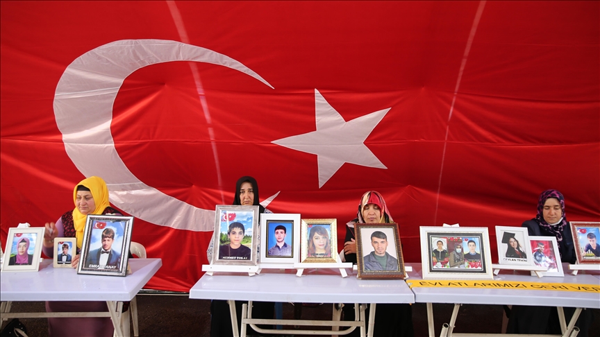 Çalakiya bibiryar a dayikên Diyarbekirê di Eyda Qurbanê da jî didome