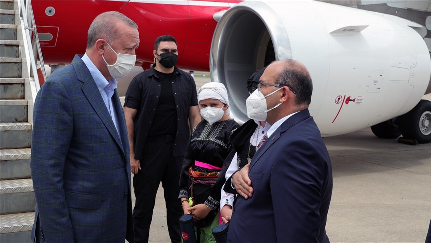 Президент Эрдоган прибыл в зону бедствия на северо-западе Турции