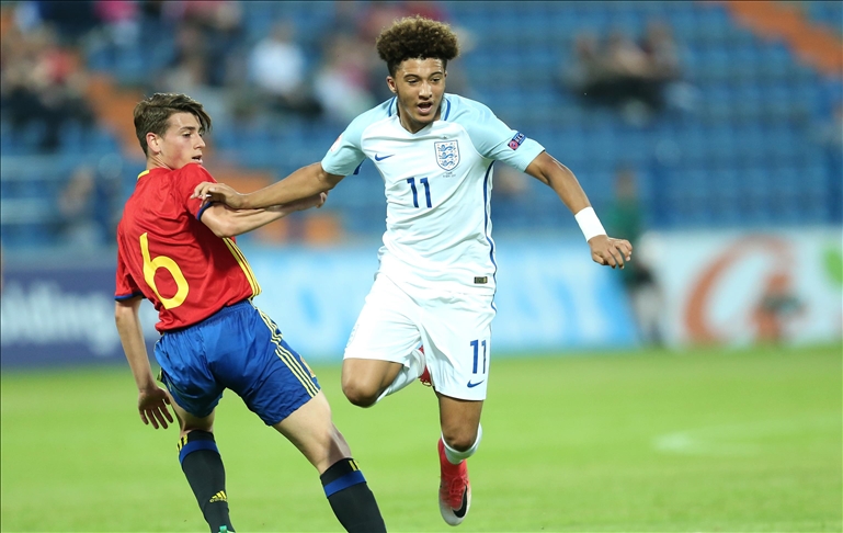 Manchester United, Jadon Sancho'yu transfer etti