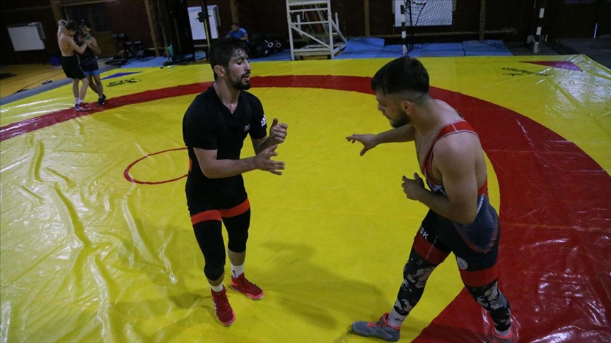 Milli güreşçiler olimpiyatlarda madalyaya ulaşmak için Bolu'da enerji depoladı
