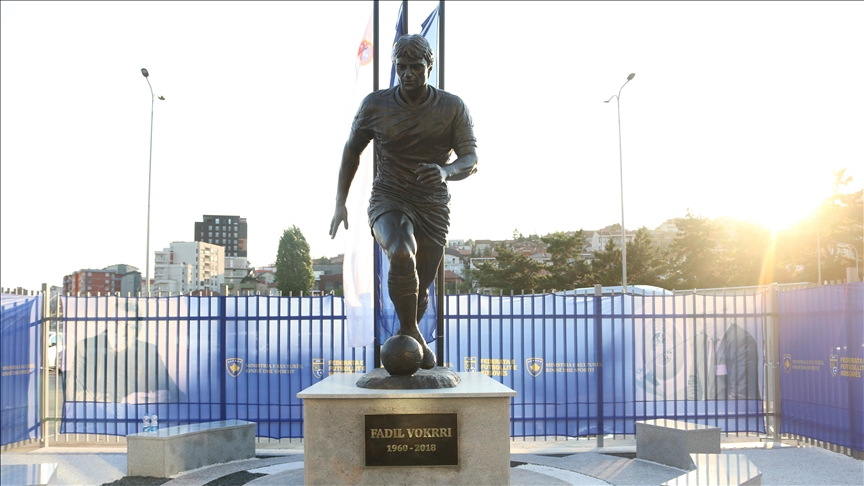 Zbulohet në Prishtinë shtatorja e legjendës së futbollit Fadil Vokrri