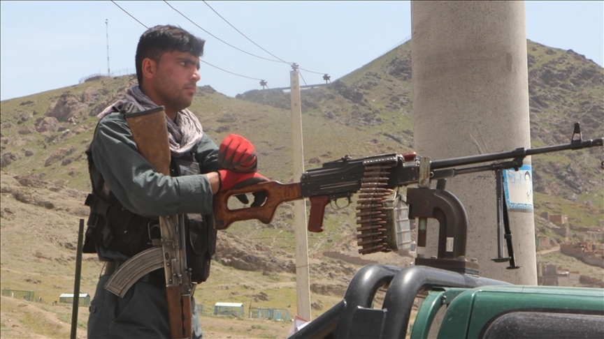 Afganistan'da bir ilçe Taliban'dan geri alındı