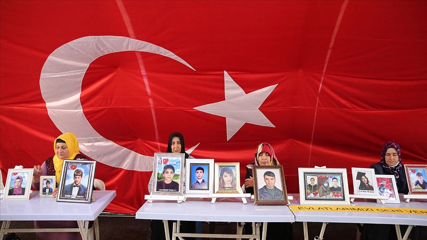 Diyarbakır annelerinin kararlı eylemi Kurban Bayramı'nda da devam ediyor