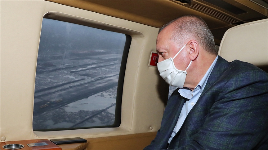 Cumhurbaşkanı Erdoğan, Rize-Artvin Havalimanını havadan inceledi