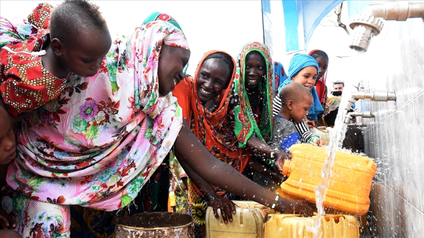 Afrika ülkesi Çad'da 500 bin kişi Türk hayırseverlerin açtırdığı kuyularla temiz suya kavuştu