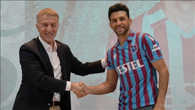 Trabzonspor, İsmail Köybaşı ile sözleşme imzaladı