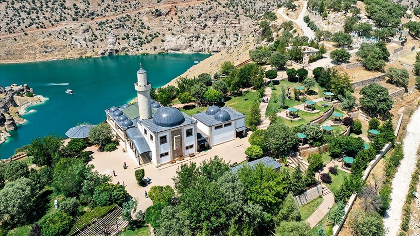 Doğa ve inanç turizmini tercih edenlerin rotası: Peygamberler diyarı 'Eğil'