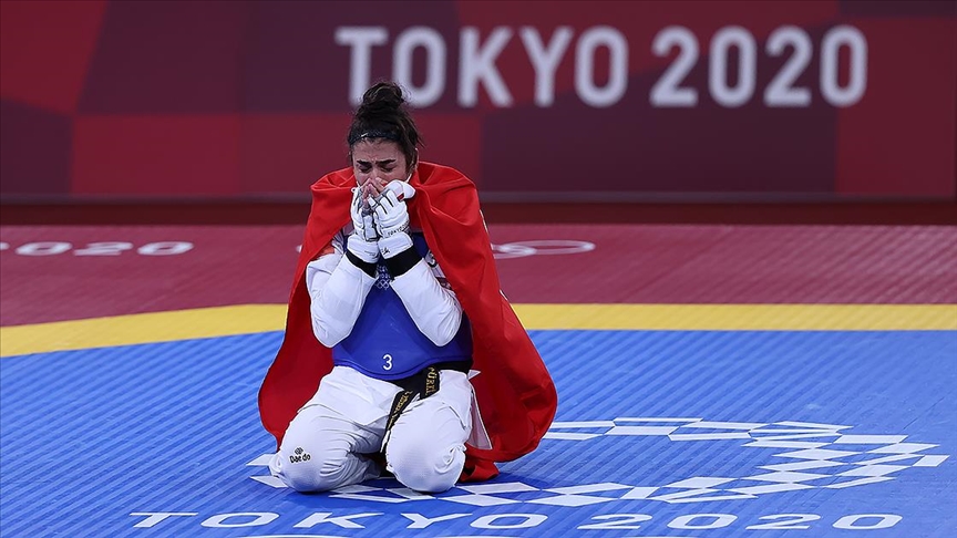 Milli tekvandocu Hatice Kübra İlgün, Tokyo 2020'de bronz madalya kazandı