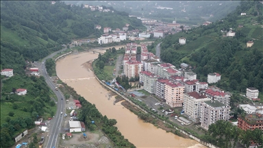 Doğu Karadeniz'de salı günü aşırı yağış bekleniyor