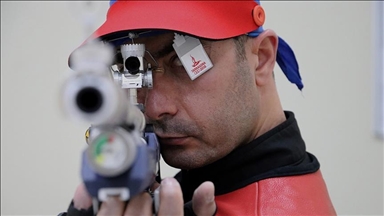 JO Tokyo / Turquie : Ömer Akgün termine 4ème au tir à la carabine 10 mètres