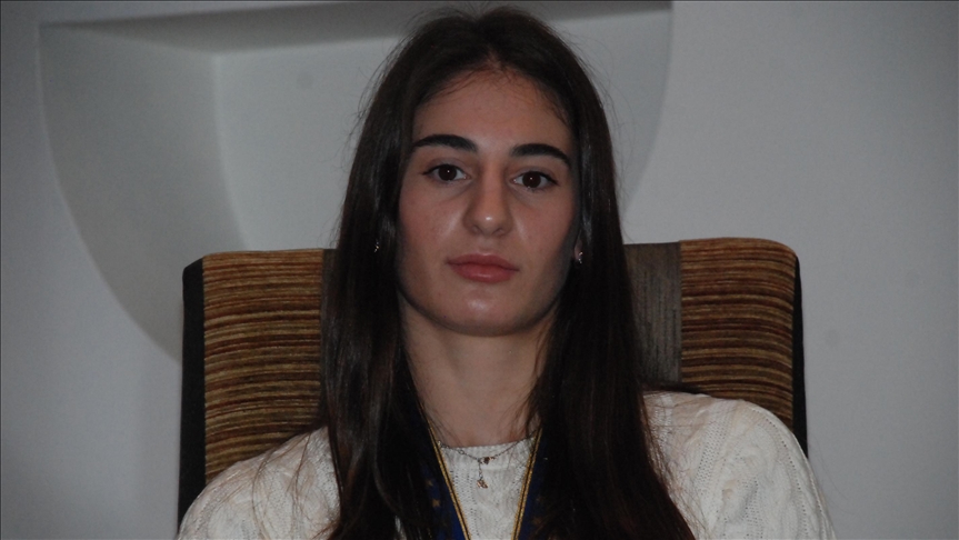Nora Gjakova fiton medaljen e artë në xhudo në Lojërat Olimpike të Tokios