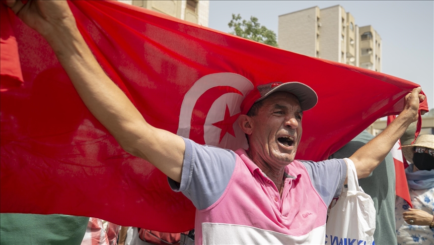 Presiden Tunisia tangguhkan parlemen, ambil alih kekuasaan eksekutif