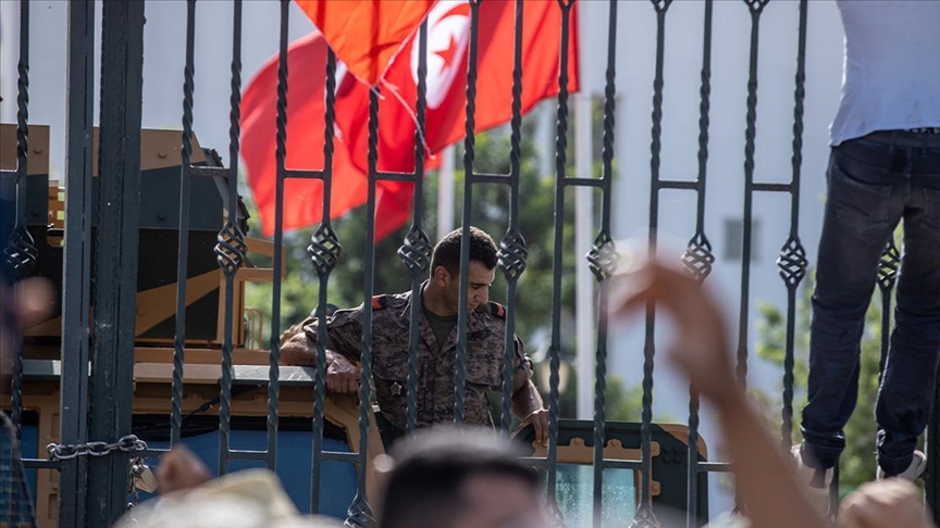 حزب إسلامي جزائري: ما حدث بتونس "انقلاب" على الإرادة الشعبية